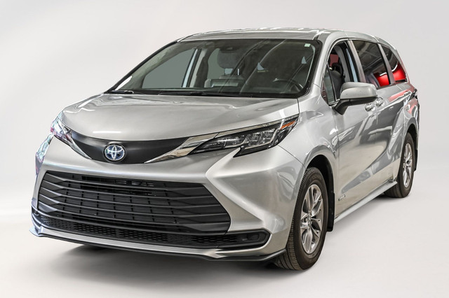 2021 Toyota Sienna LE Hybride | 8 Places | Carplay | Caméra | Ma in Cars & Trucks in City of Montréal - Image 2