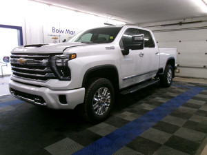 2025 Chevrolet Silverado 2500HD High Country 4WD CREW CAB 159...