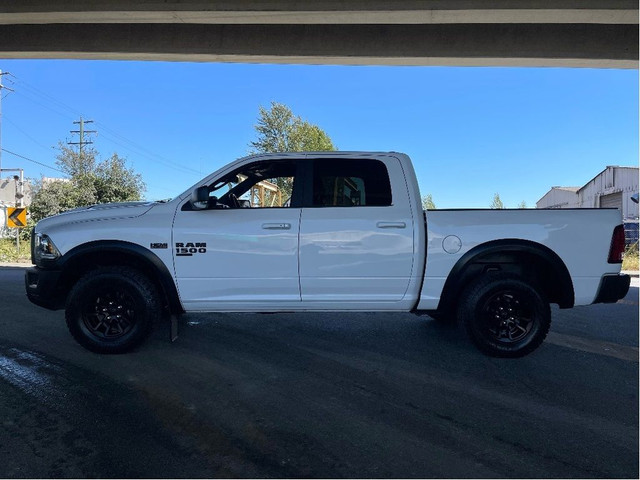 2022 Ram 1500 Classic Warlock CREW 4WD 5.7L HEMI B/U CAMERA in Cars & Trucks in Delta/Surrey/Langley - Image 4