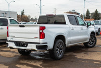 // ACCIDENT FREE!! // // SINGLE OWNER! // - True North EDT - Rear Slider - Bose Premium sound system... (image 4)