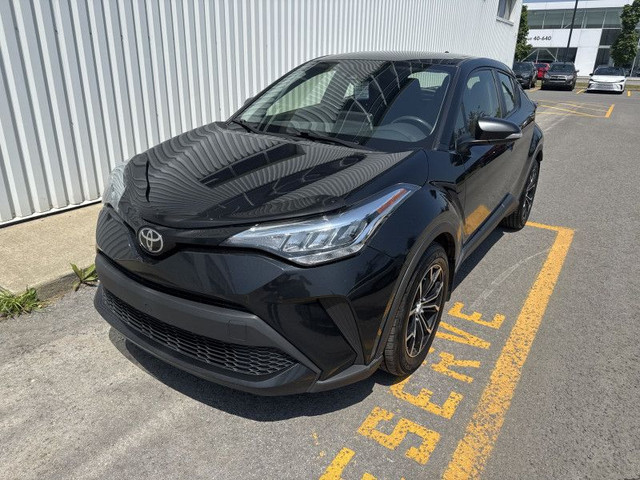 2021 TOYOTA C-HR LE ECRAN CAMERA RECUL CARPLAY TISSUS in Cars & Trucks in Laval / North Shore