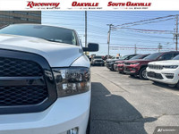 2022 RAM 1500 CLASSIC EXPRESS QUAD CAB 4X4 Bright White Black Cloth Bucket Seats 5.7L HEMI V8 - Nigh... (image 7)
