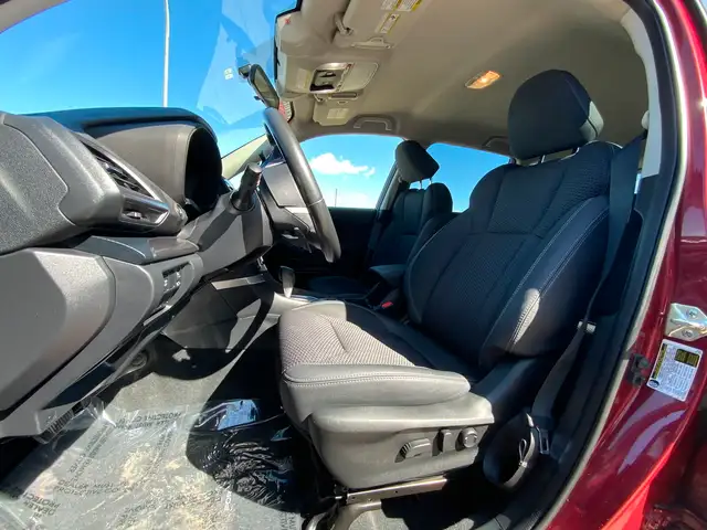 2021 Subaru Forester Convenience AWD | Heated Seats | Lane Centr in Cars & Trucks in Regina - Image 13
