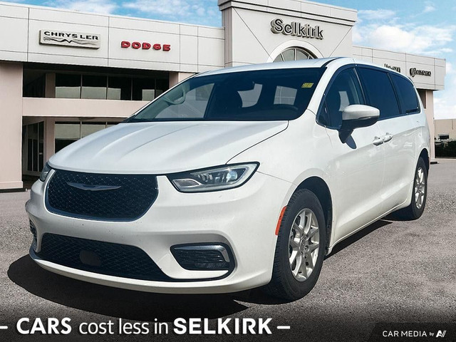 2023 Chrysler Pacifica in Cars & Trucks in Winnipeg