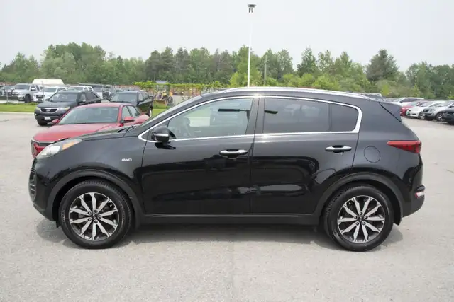 2017 KIA SPORTAGE EX in Cars & Trucks in Oshawa / Durham Region - Image 3