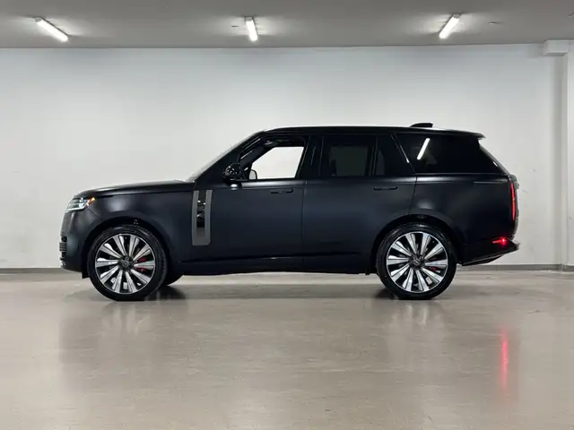 2023 Land Rover NEW RANGE ROVER P530 SV SWB in Cars & Trucks in City of Montréal - Image 13