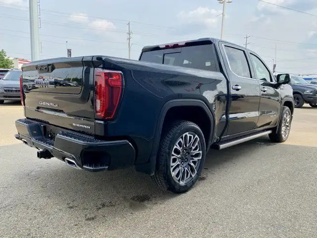 2025 GMC Sierra 1500 Crew Cab Denali Ultimate in Cars & Trucks in Edmonton - Image 8