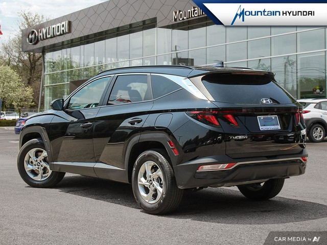 2023 HYUNDAI TUCSON PREFERRED AWD in Cars & Trucks in Hamilton - Image 4