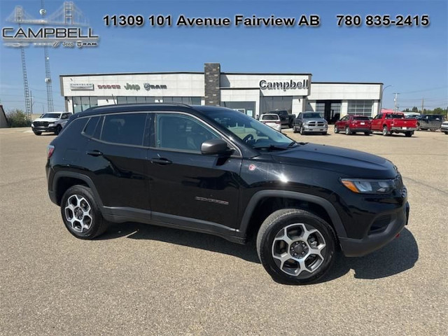 2022 Jeep Compass Trailhawk - Power Liftgate in Cars & Trucks in Grande Prairie