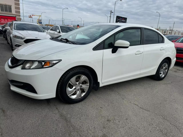 2015 HONDA Civic LX in Cars & Trucks in Laval / North Shore - Image 4