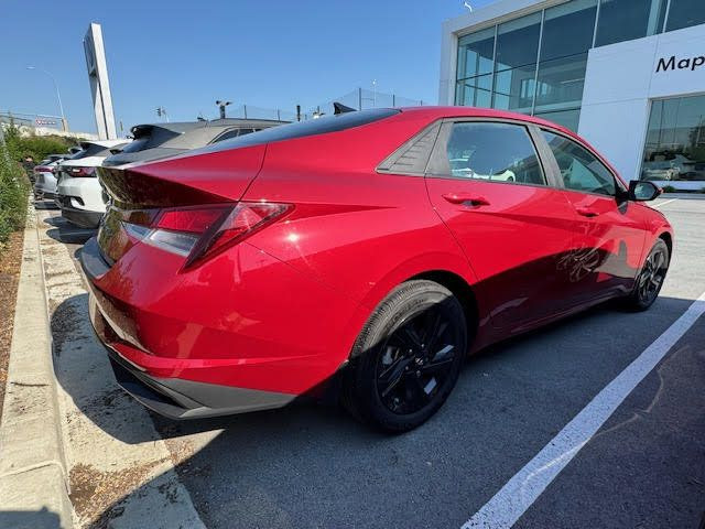 2023 Hyundai Elantra Preferred | Apple CarPlay | Heated Seats in Cars & Trucks in Tricities/Pitt/Maple - Image 2