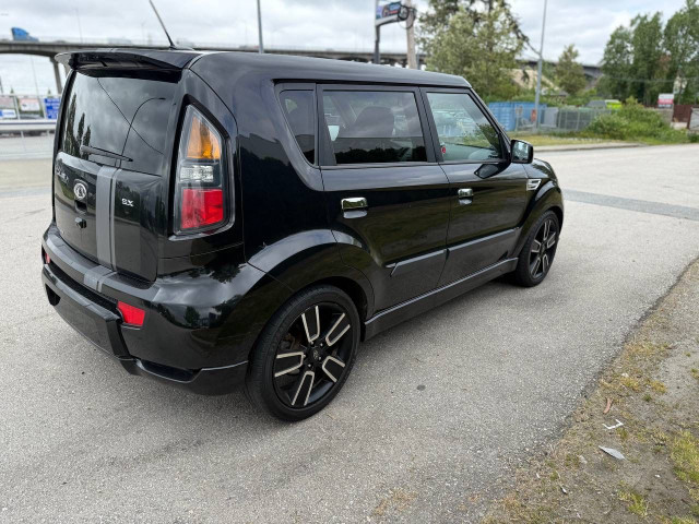 2010 KIA SOUL WAGON NEW CLUTH 5 SPEED MANUAL A/C MOONROOF LOCAL  in Cars & Trucks in Richmond - Image 3