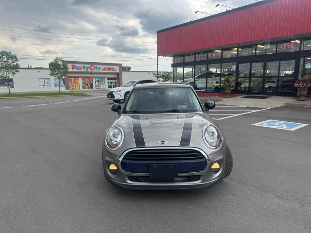 2018 MINI Cooper 5 DOOR LEATHER PANO/ROOF H/SEATS REAR CAMERA in Cars & Trucks in City of Toronto - Image 2