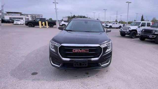 2023 GMC Terrain SLE | AWD | Backup Camera | Heated Seats in Cars & Trucks in Prince George - Image 4