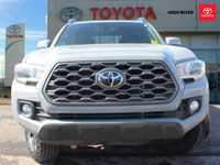 // ACCIDENT FREE!! // TRUCK FEATURES: »» Towing capacity of 2,899 kg »» 4-door design for easy acces... (image 2)