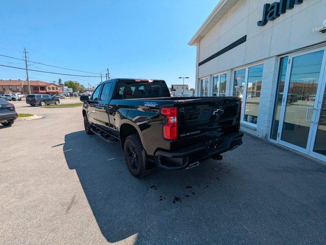 2024 Chevrolet Silverado 1500 LT Trail Boss in Cars & Trucks in Timmins - Image 3