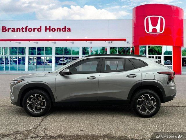 2025 Chevrolet Trax LT in Cars & Trucks in Brantford - Image 2