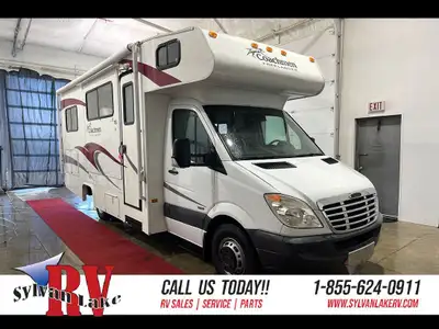 The 2009 Coachmen Freelander 2100CB is a versatile and compact Class C motorhome, designed for trave...