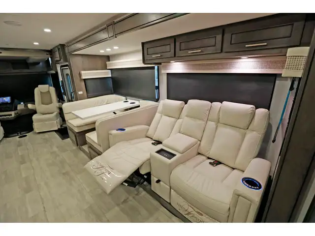 2025 Forest River Georgetown 5 Series Gt5 34H5 3 extensions 2025 in RVs & Motorhomes in Laval / North Shore - Image 16
