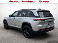 4WD / 4X4 1 Owner Clean Carfax No Reported Accidents Heated Seats 20 x 8.0 Gloss Black Rims Android... (image 3)