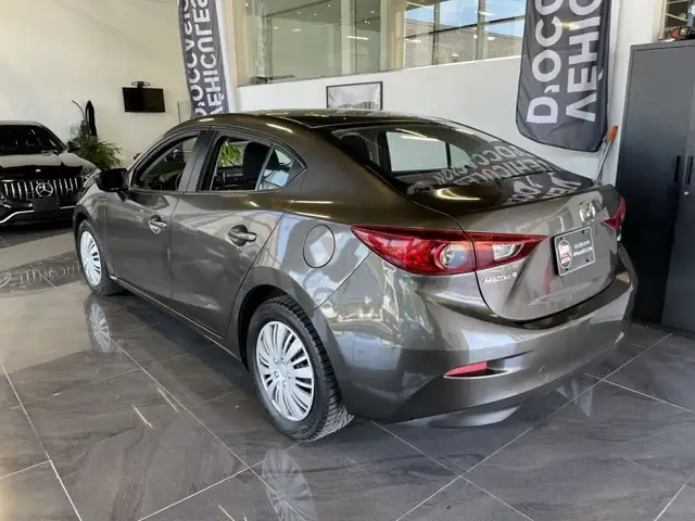 2014 Mazda Mazda3 GX-SKY in Cars & Trucks in City of Montréal - Image 6