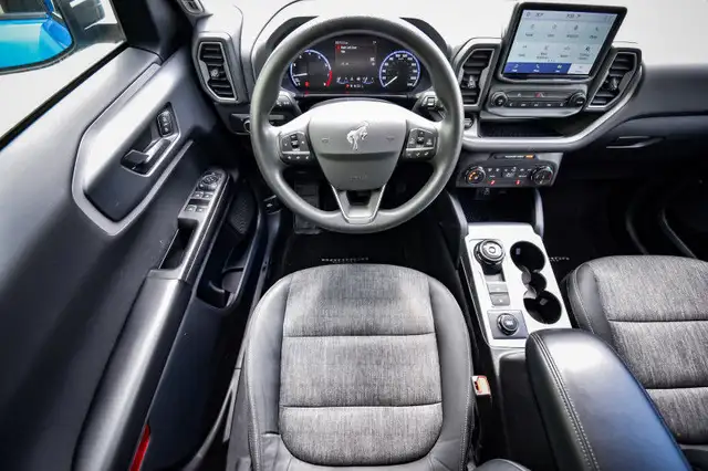 2022 Ford Bronco Sport Big Bend • LOW MILEAGE • HEATED SEATS • C dans Autos et camions dans Cornwall - Image 14