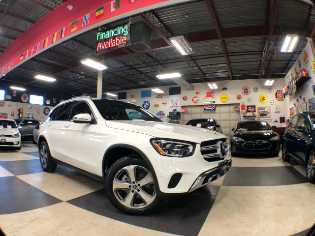 2021 Mercedes-Benz GLC-Class 300 4MATIC LEATHER PAN/ROOF NAVI B/ dans Autos et camions  à Ville de Toronto