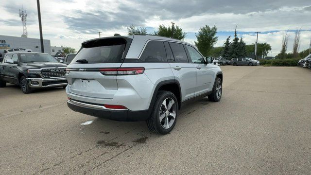 2023 Jeep Grand Cherokee 4xe | Remote Start | Heated Seats in Cars & Trucks in Edmonton - Image 4