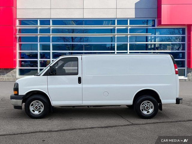 2022 GMC Savana Cargo Van | 6.6L V8 | Bucket Seats | in Cars & Trucks in Guelph - Image 2
