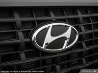 This Hyundai Venue has a trusty Regular Unleaded I-4 1.6 L/98 engine powering this Variable transmis... (image 8)