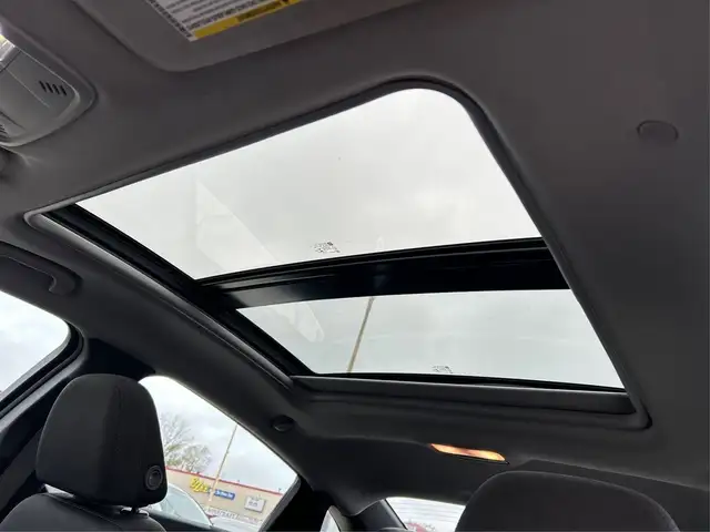 2021 Chevrolet Malibu SPORT EDITION 1OWNER PANORAMIC LOADED WE F in Cars & Trucks in London - Image 20