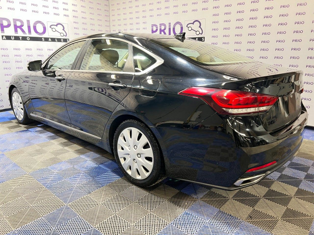 2015 Hyundai Genesis Sedan in Cars & Trucks in Ottawa - Image 3