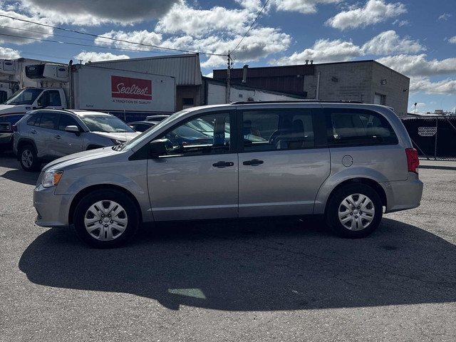 2019 Dodge Grand Caravan SE in Cars & Trucks in Oakville / Halton Region - Image 2