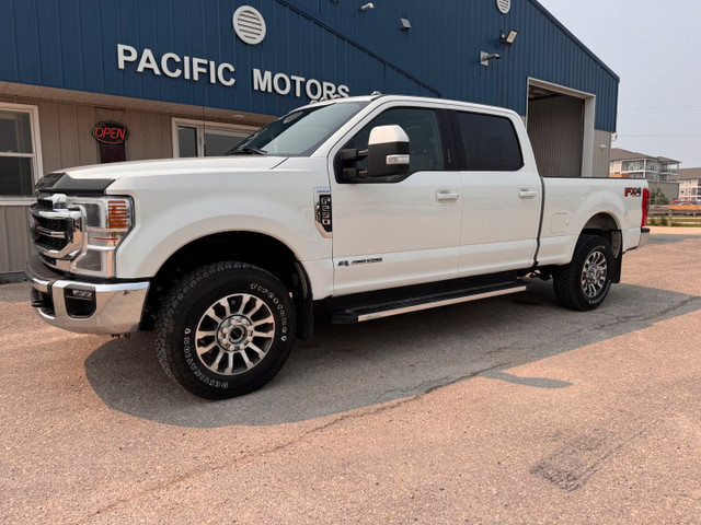 2021 Ford F-250 Lariat 6.7L Power Stroke Diesel Crew 6.75' Box in Cars & Trucks in Winnipeg
