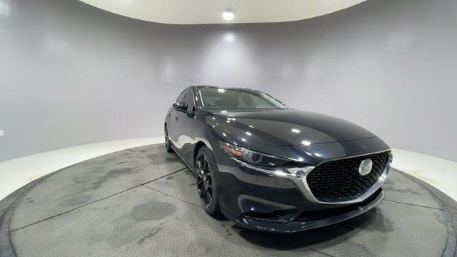 2019 Mazda Mazda3 in Cars & Trucks in Strathcona County - Image 2
