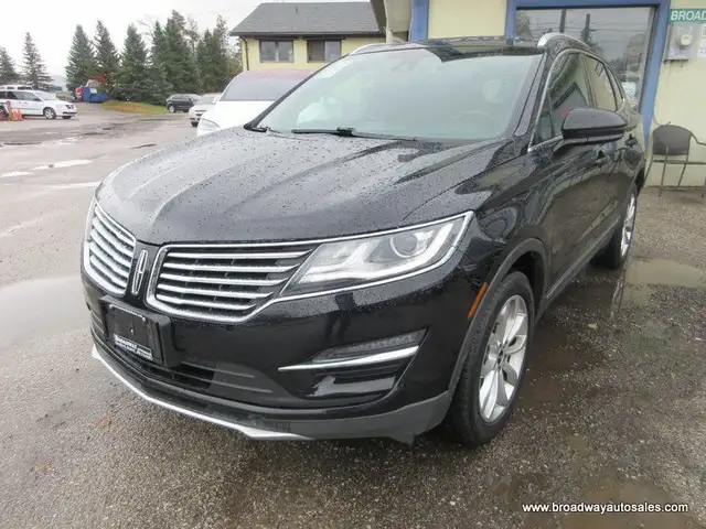 2017 Lincoln MKC ALL-WHEEL DRIVE SELECT-PACKAGE 5 PASSENGER 2.0L in Cars & Trucks in Markham / York Region - Image 3