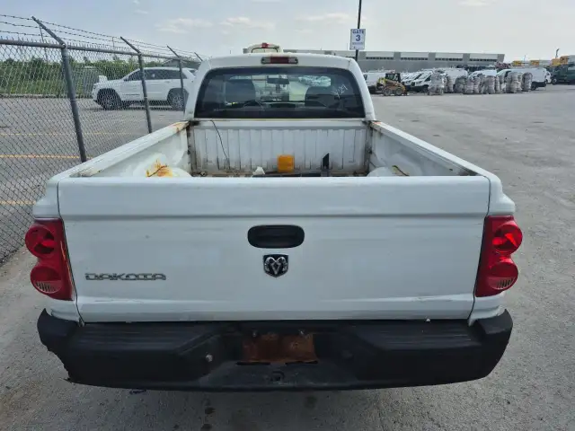 2006 Dodge Dakota ST in Cars & Trucks in Barrie - Image 6