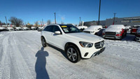 Odometer is 2865 kilometers below market average! This Mercedes-Benz GLC is equipped with: Leather U... (image 2)