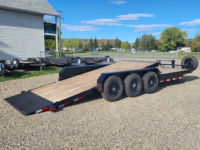 2025 PJ Trailers TRIAXLE PARTIAL GRAVITY TILT in Cargo & Utility Trailers in Fort St. John - Image 14