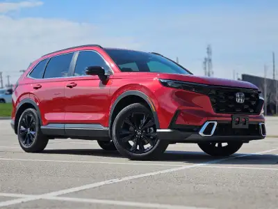 Engine: 4 Cylinder Engine 2.0L L/100Km City: 6.0 L/100Km Hwy: 6.9