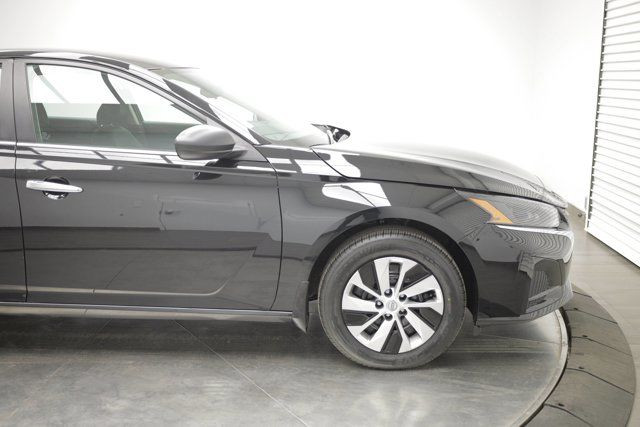 2024 Nissan Altima S in Cars & Trucks in Calgary - Image 3