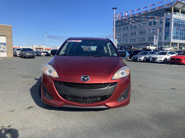 2017 Mazda Mazda5 GS in Cars & Trucks in City of Halifax - Image 2