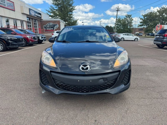 2012 Mazda Mazda3 GX - Power Seats in Cars & Trucks in Moncton - Image 2