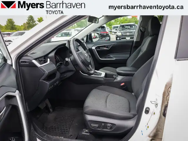 2022 Toyota RAV4 XLE - Sunroof - Power Liftgate - $238 B/W in Cars & Trucks in Ottawa - Image 9