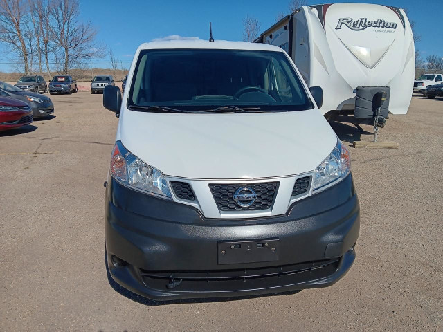 2018 Nissan NV200 SV, Automatic, BU Cam in Cars & Trucks in Edmonton - Image 2