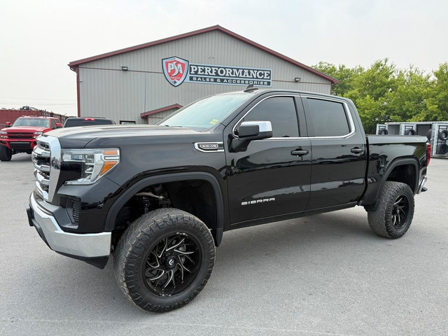 2019 GMC Sierra 1500 SLE LIFT/WHEEL/TIRE/LEATHER PKG!! in Cars & Trucks in Belleville - Image 3