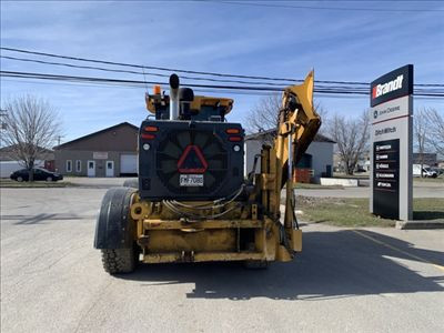 2019 John Deere 772GP in Heavy Equipment in Québec City - Image 4