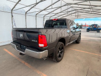 À voir! / Come see it! TRÈS BIEN ÉQUIPÉ / VERY WELL EQUIPPED. Version SXT 4x4 avec Moteur V8 5.7L HE... (image 7)
