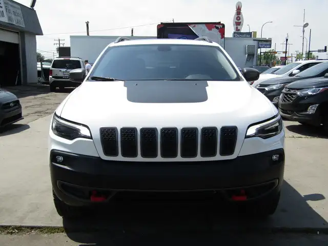 2019 Jeep Cherokee TRAILHAWK ELITE 4x4 B.S.A/NAV/CAM/PANOROOF/73 in Cars & Trucks in Calgary - Image 9