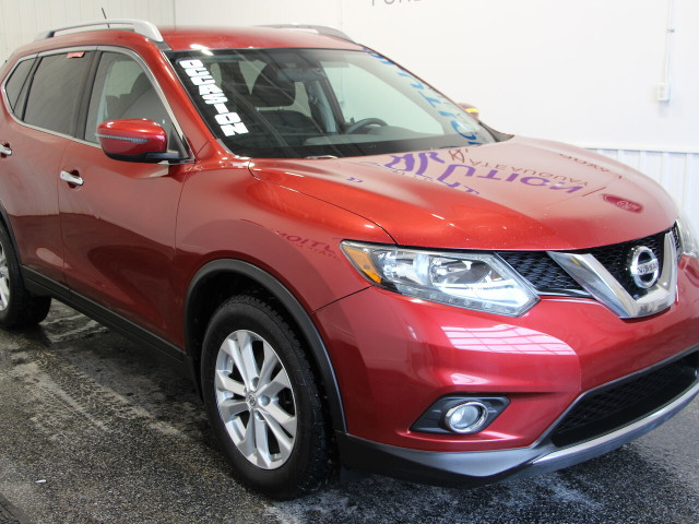 2016 NISSAN ROGUE ROGUE SV in Cars & Trucks in West Island - Image 2